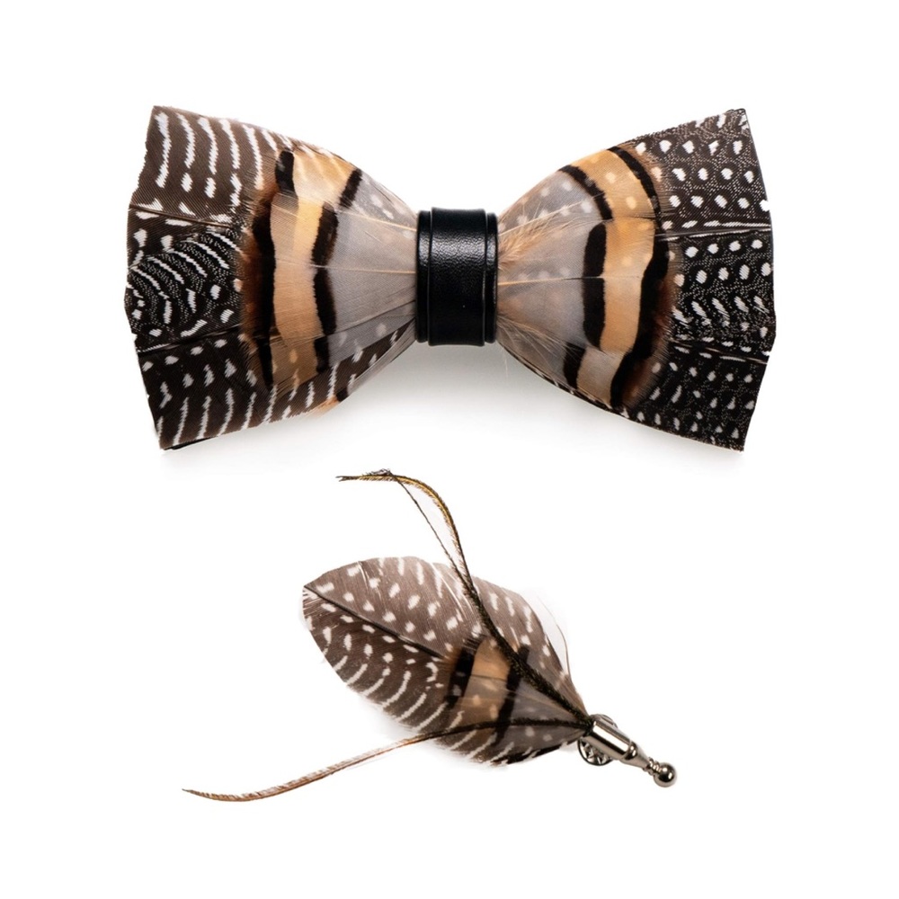 Men’s Feather Pre Tied Bow Tie and Matching Lapel Gift Box Set Cream and Black